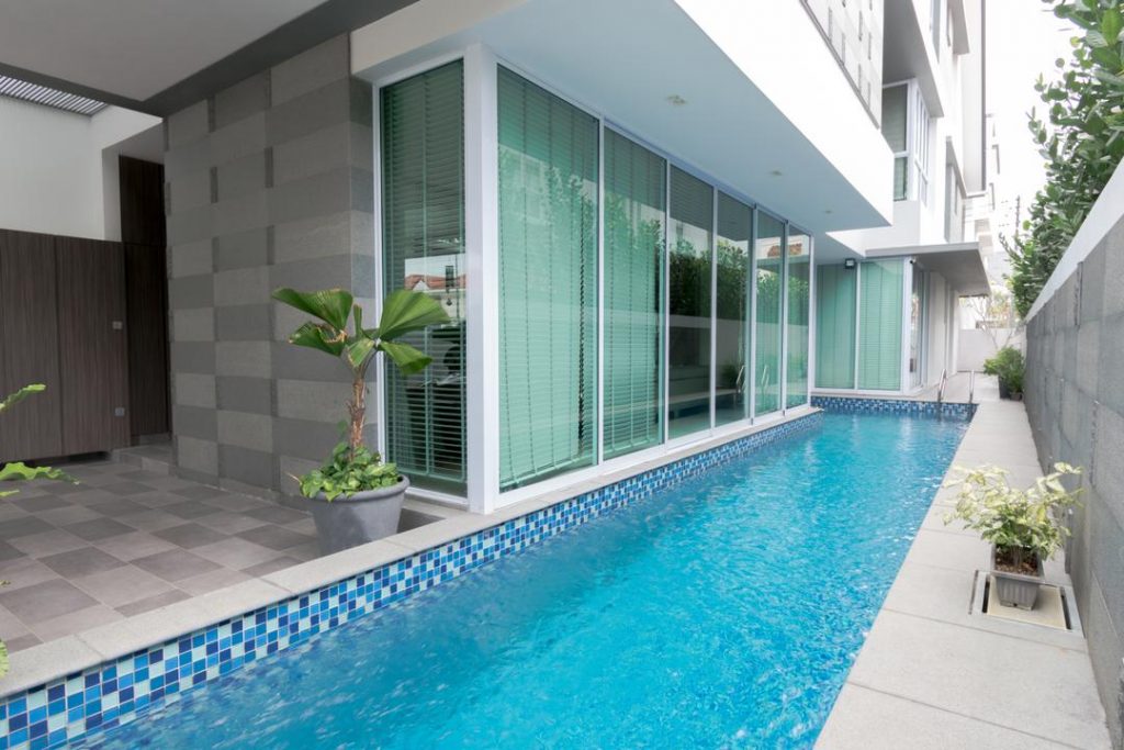 Custom swimming pool design in Malaysia